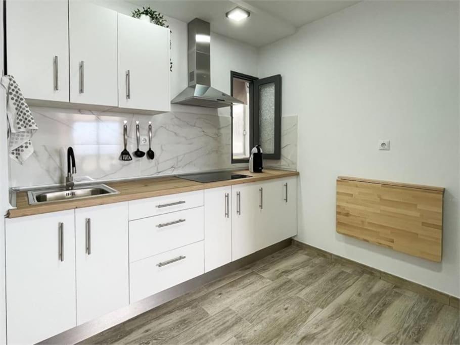 Beachfront Apartment Incl Highspeed Wifi 멜레나라 외부 사진