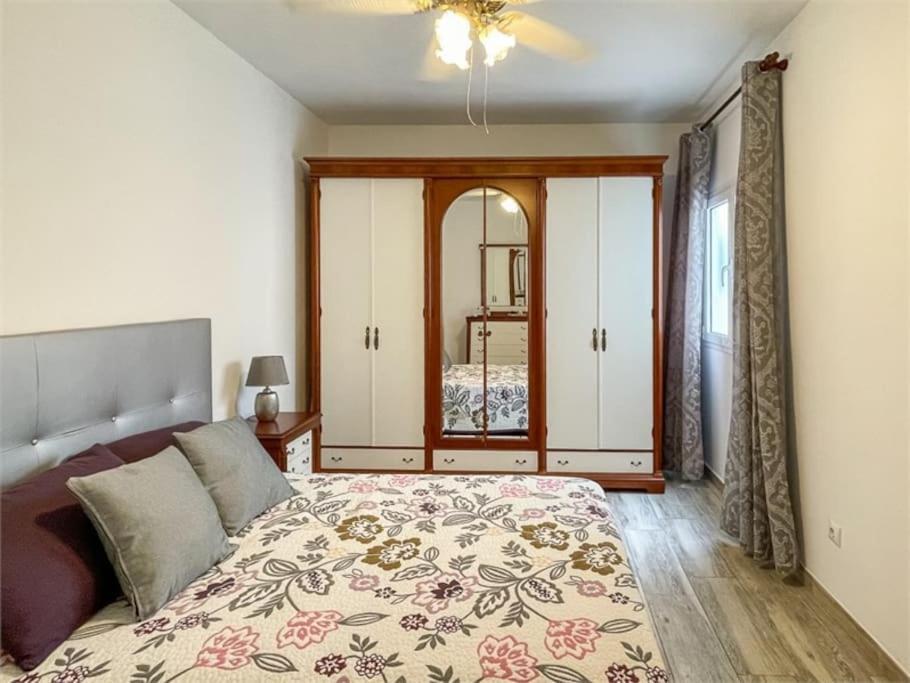 Beachfront Apartment Incl Highspeed Wifi 멜레나라 외부 사진